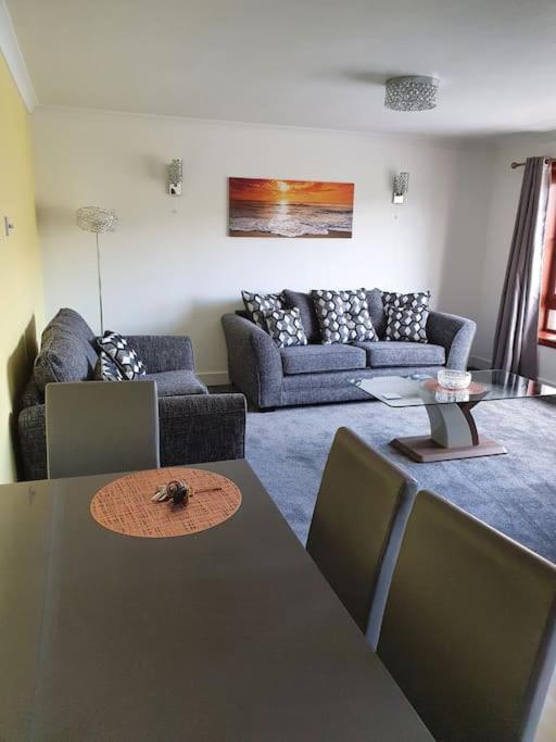 Premium Ground Floor Apartment, Near Fort William Town Centre Exteriér fotografie