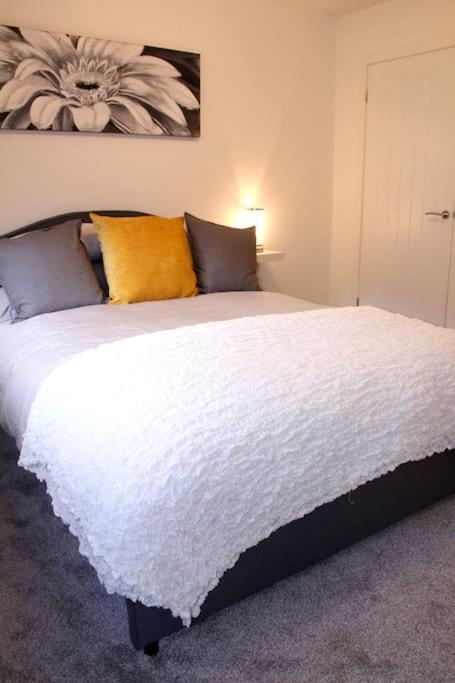 Premium Ground Floor Apartment, Near Fort William Town Centre Exteriér fotografie